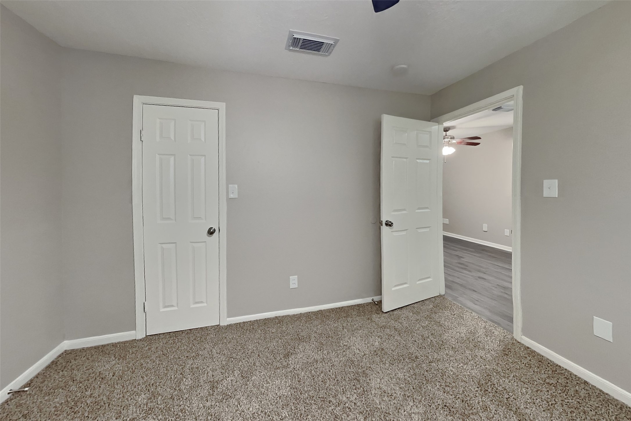 505 South Rivershire Drive Conroe, TX 77304 - Photo 13 of 23 Gallery Image 13