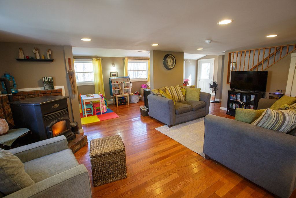 6 Old Lantern Road Hillsborough, NH 03244 - Photo 7 of 26 Gallery Image 7