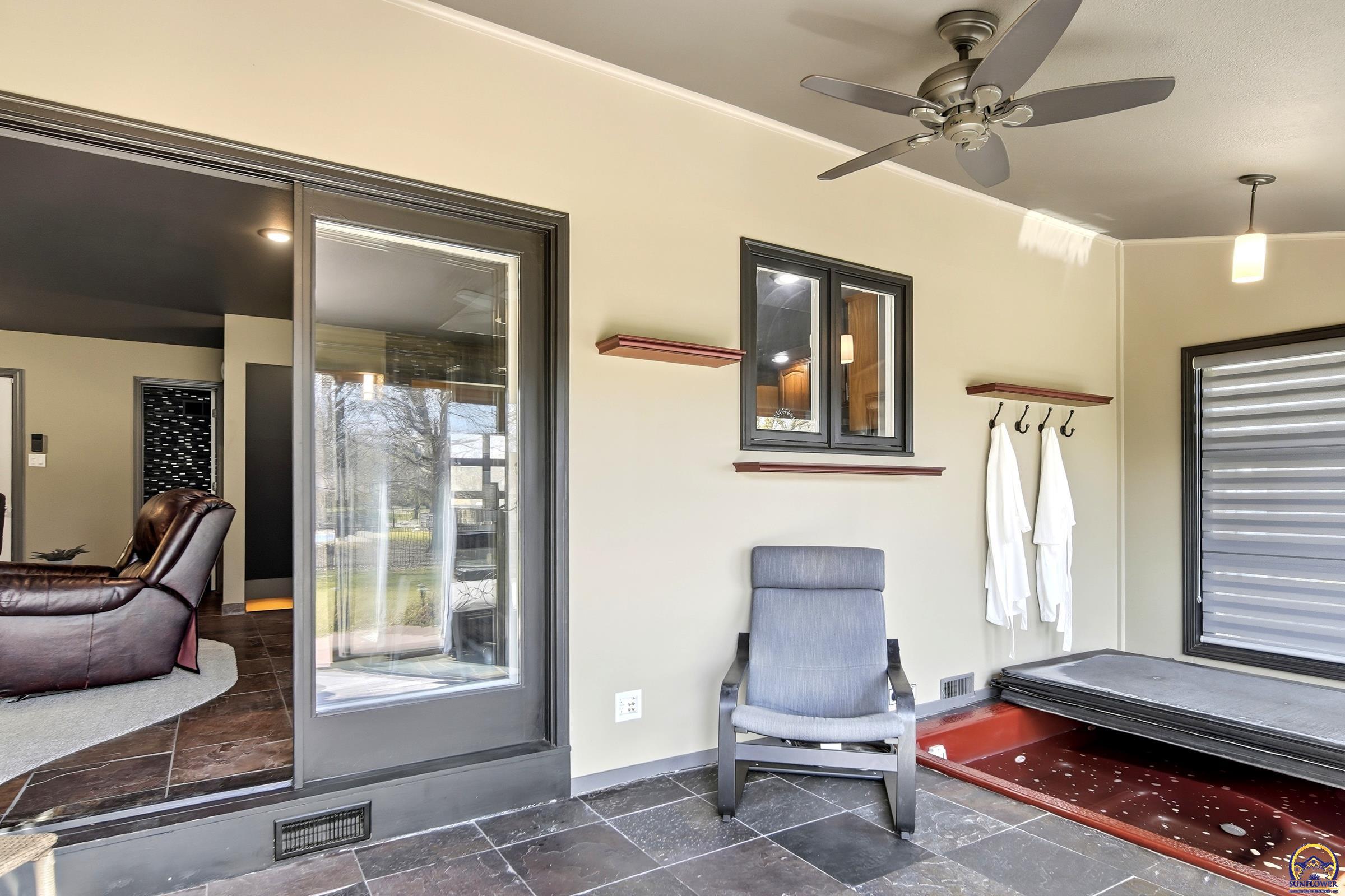 7601 Southwest Oxfordshire Road Topeka, KS 66614 - Photo 17 of 70