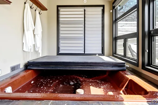 $399,900 | 7601 Southwest Oxfordshire Road, Topeka, KS 66614