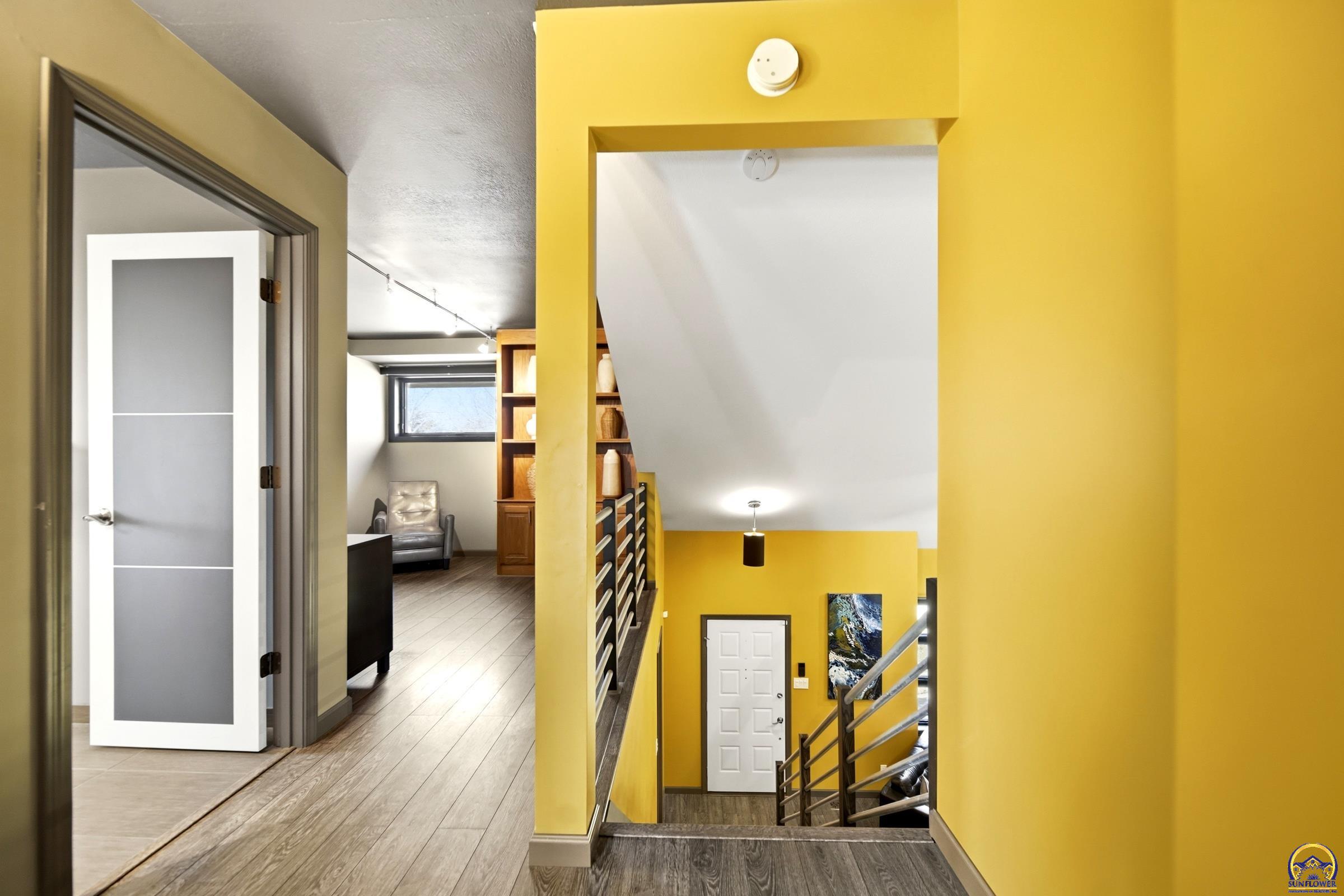 7601 Southwest Oxfordshire Road Topeka, KS 66614 - Photo 22 of 70