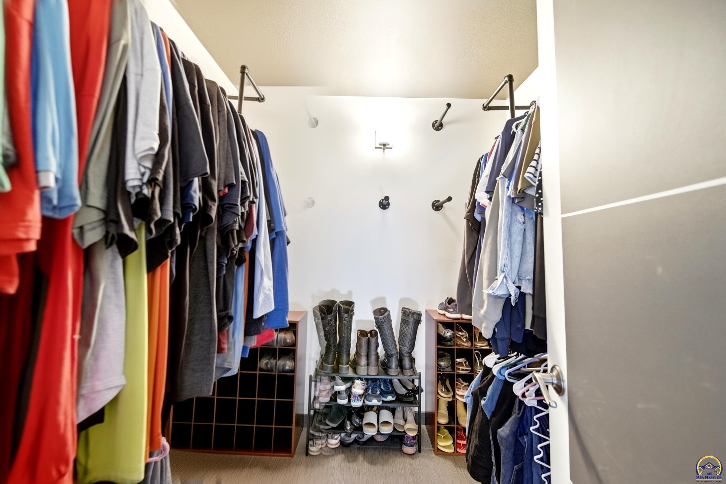 7601 Southwest Oxfordshire Road Topeka, KS 66614 - Photo 29 of 70