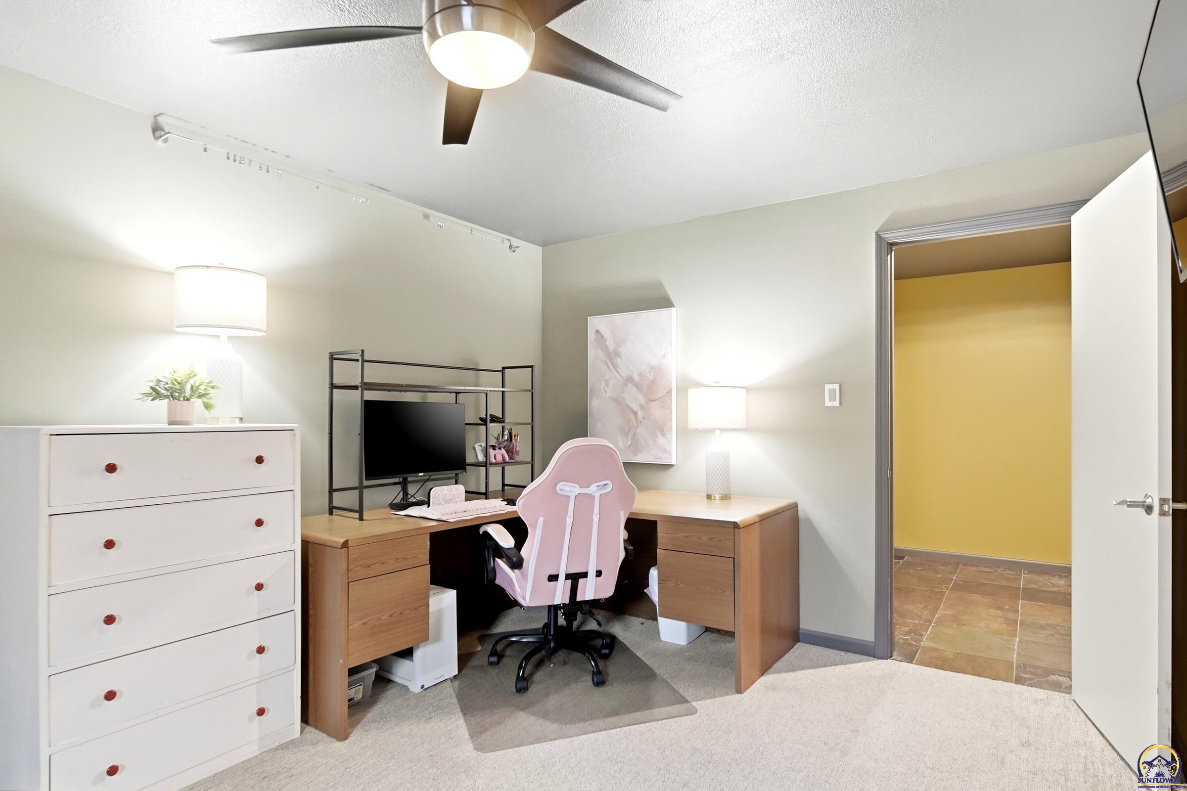 7601 Southwest Oxfordshire Road Topeka, KS 66614 - Photo 40 of 70