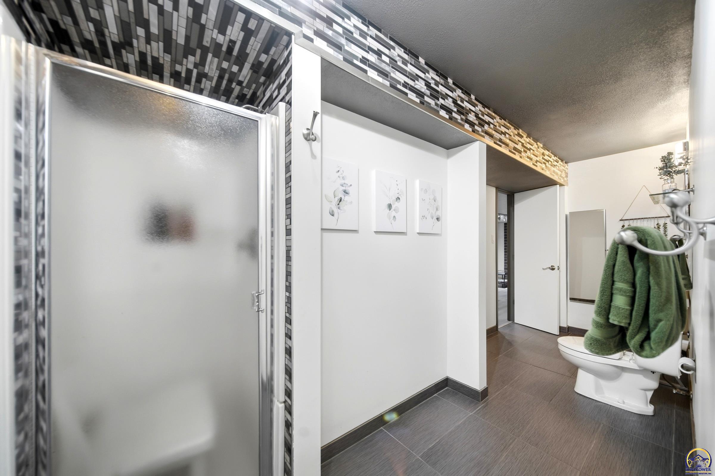 7601 Southwest Oxfordshire Road Topeka, KS 66614 - Photo 42 of 70