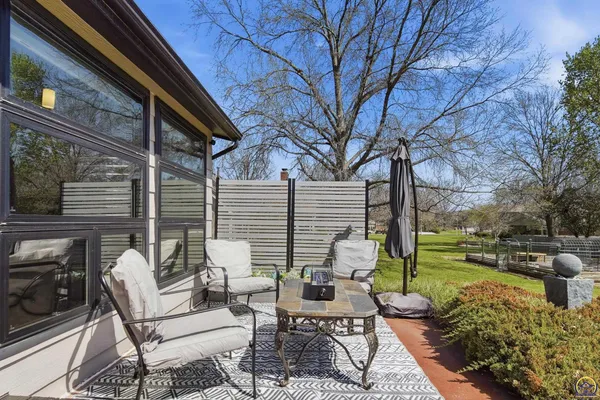 $399,900 | 7601 Southwest Oxfordshire Road, Topeka, KS 66614