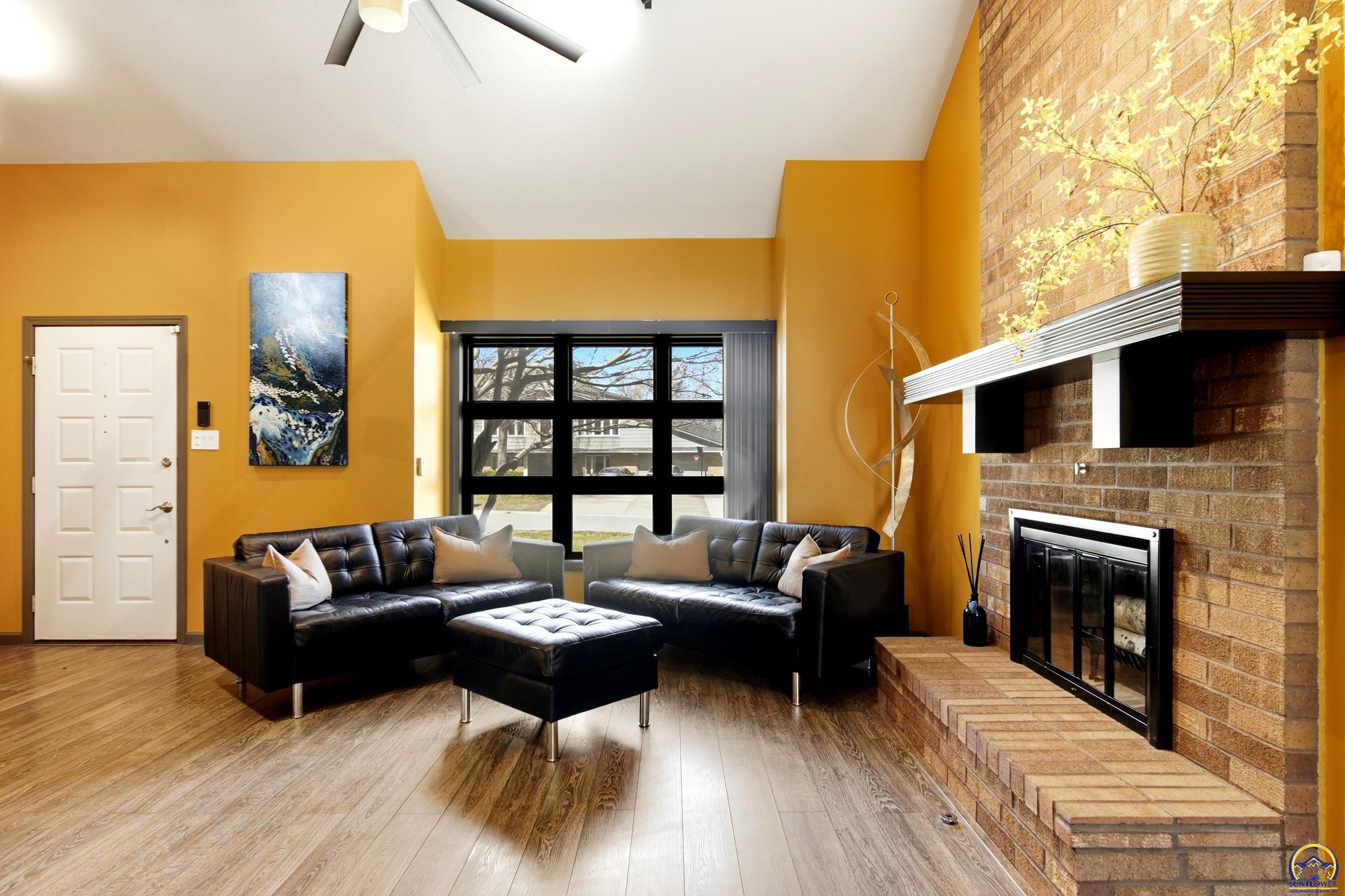 7601 Southwest Oxfordshire Road Topeka, KS 66614 - Photo 5 of 70