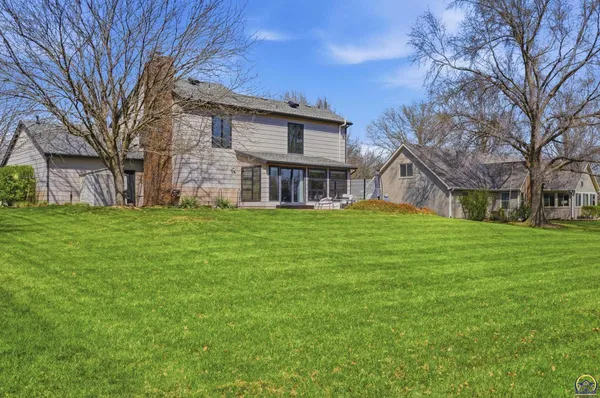 $399,900 | 7601 Southwest Oxfordshire Road, Topeka, KS 66614