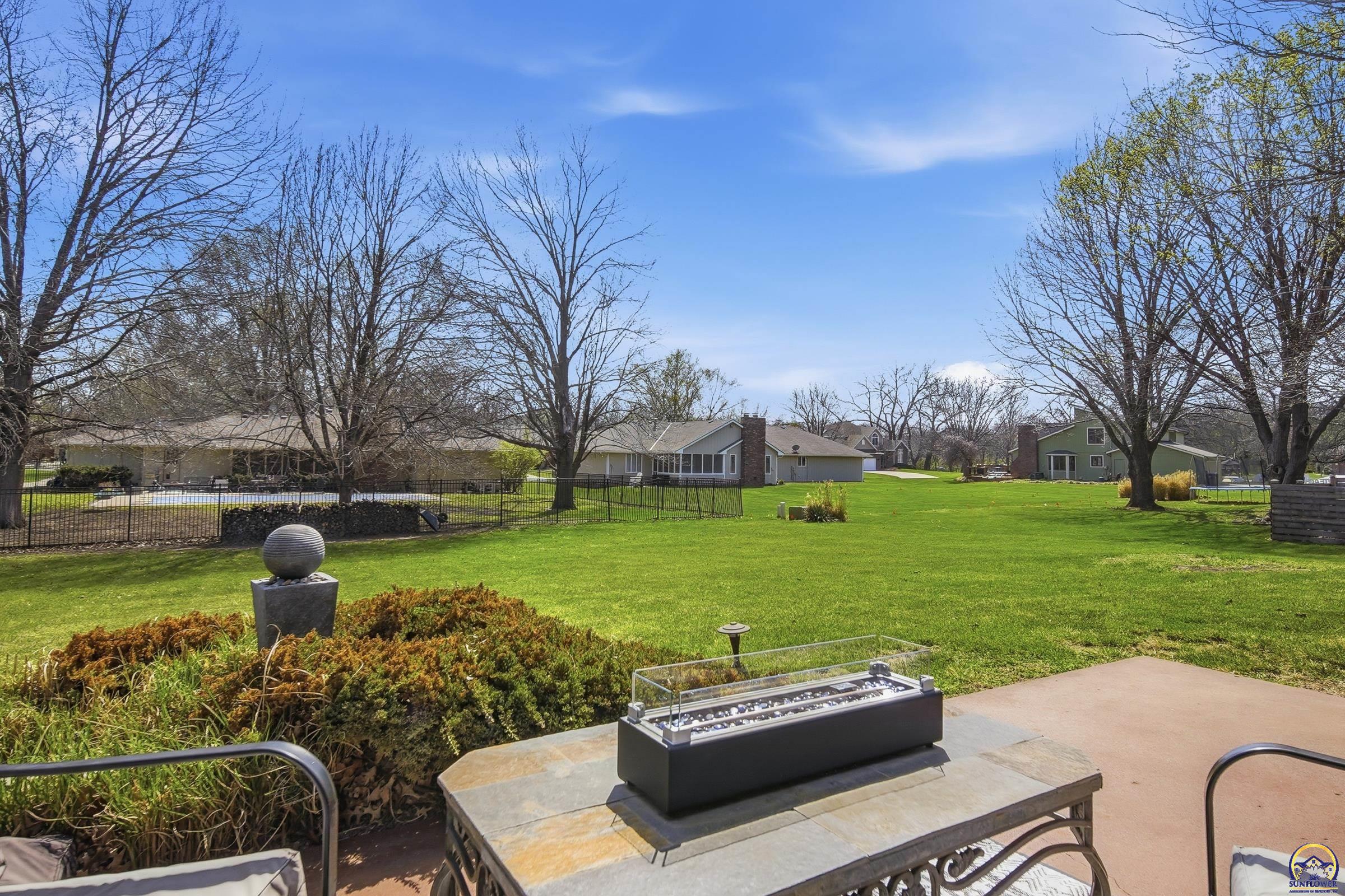 7601 Southwest Oxfordshire Road Topeka, KS 66614 - Photo 51 of 70