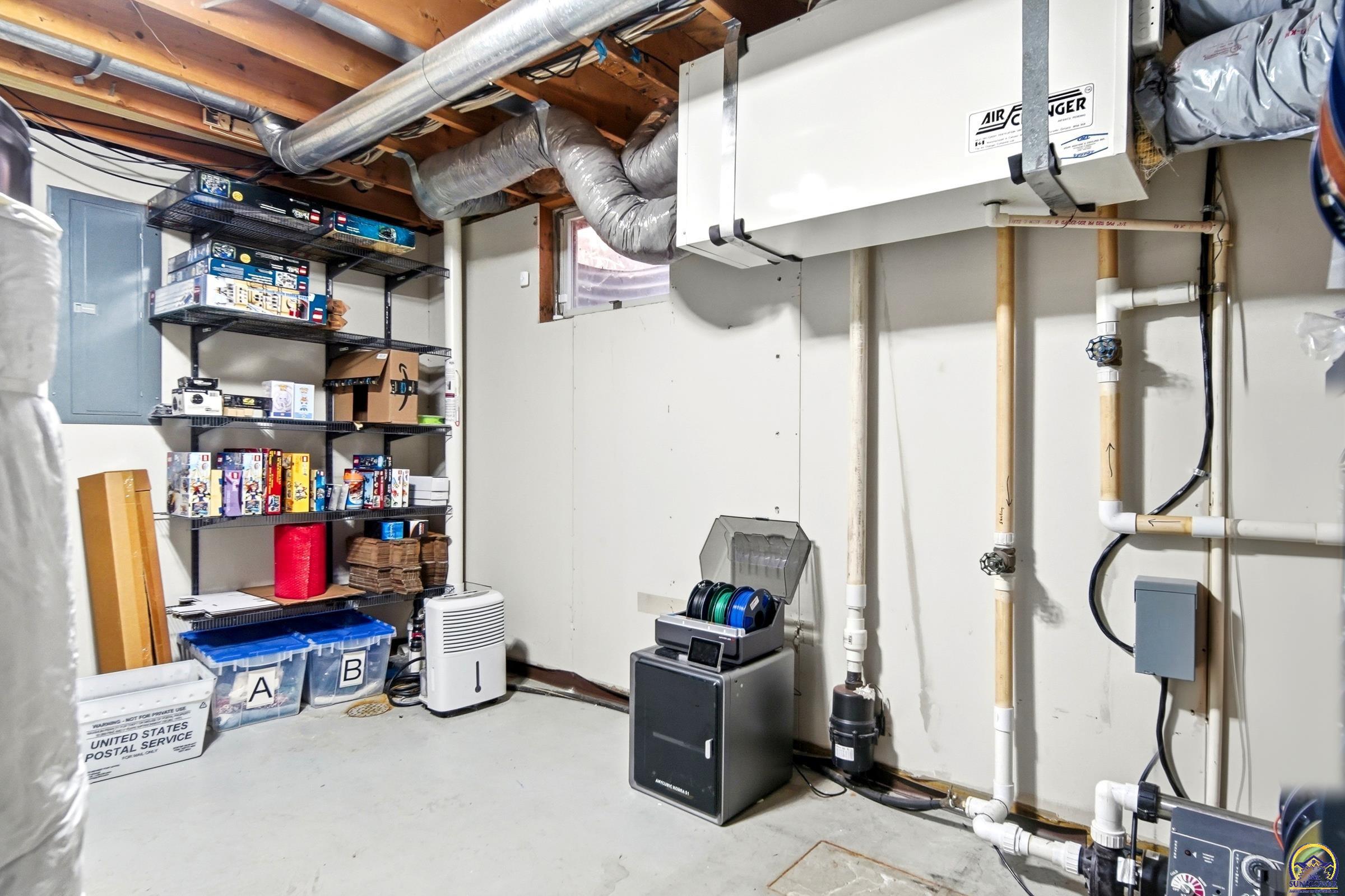 7601 Southwest Oxfordshire Road Topeka, KS 66614 - Photo 55 of 70