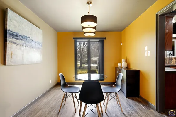 $399,900 | 7601 Southwest Oxfordshire Road, Topeka, KS 66614