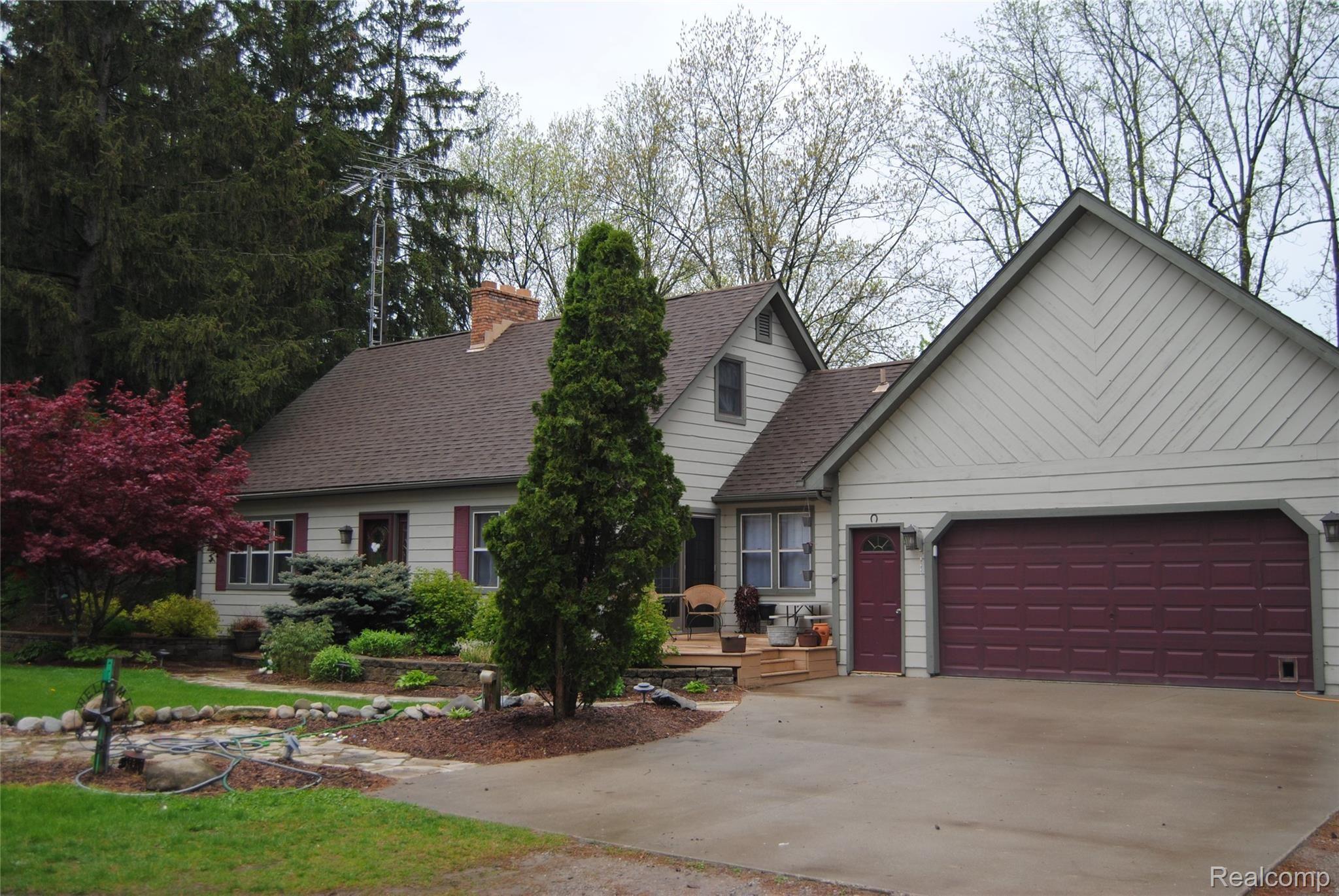 1290 Clark Road Lapeer, MI 48446 - Photo 1 of 48 DSC_1013.JPG
