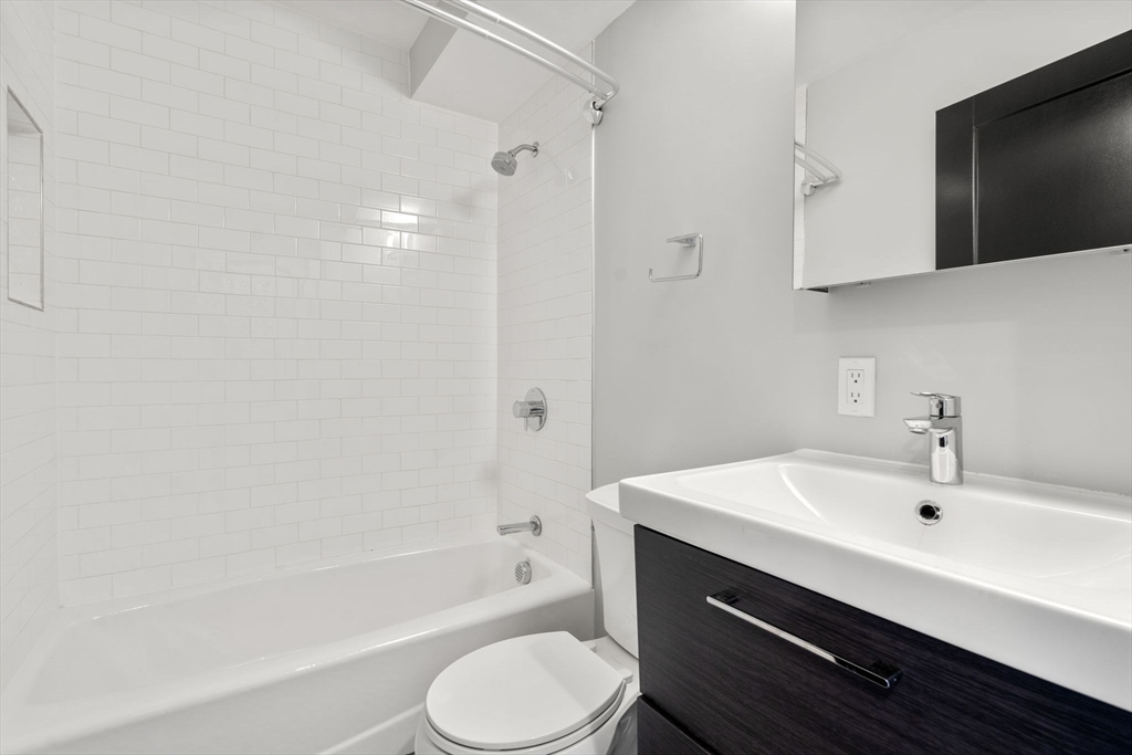 85 Everett Street, Unit 3 Boston, MA 02128 - Photo 16 of 19