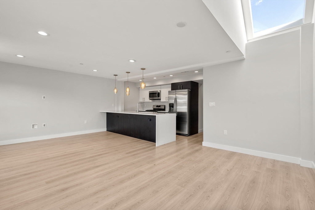 85 Everett Street, Unit 3 Boston, MA 02128 - Photo 6 of 19