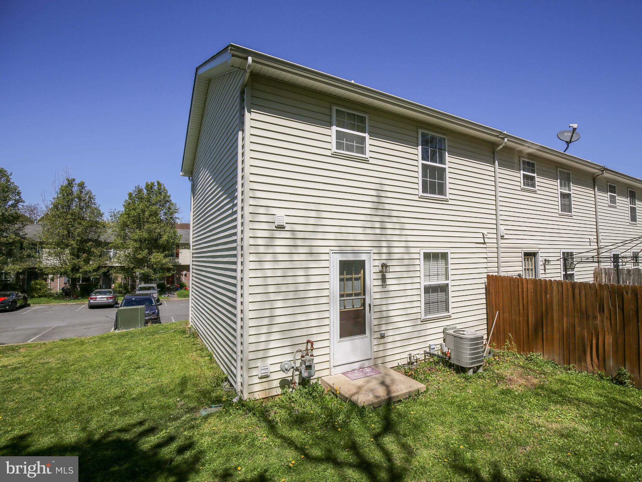 435 Ridgefield Avenue Stephens City, VA 22655 - Photo 5 of 27