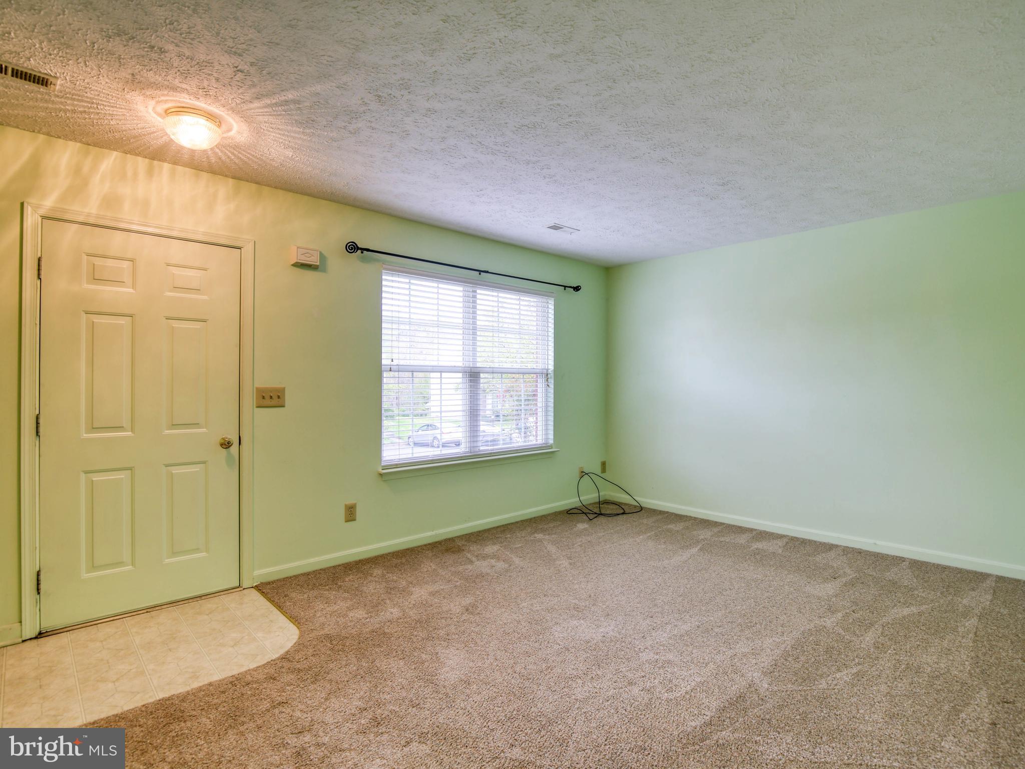435 Ridgefield Avenue Stephens City, VA 22655 - Photo 8 of 27