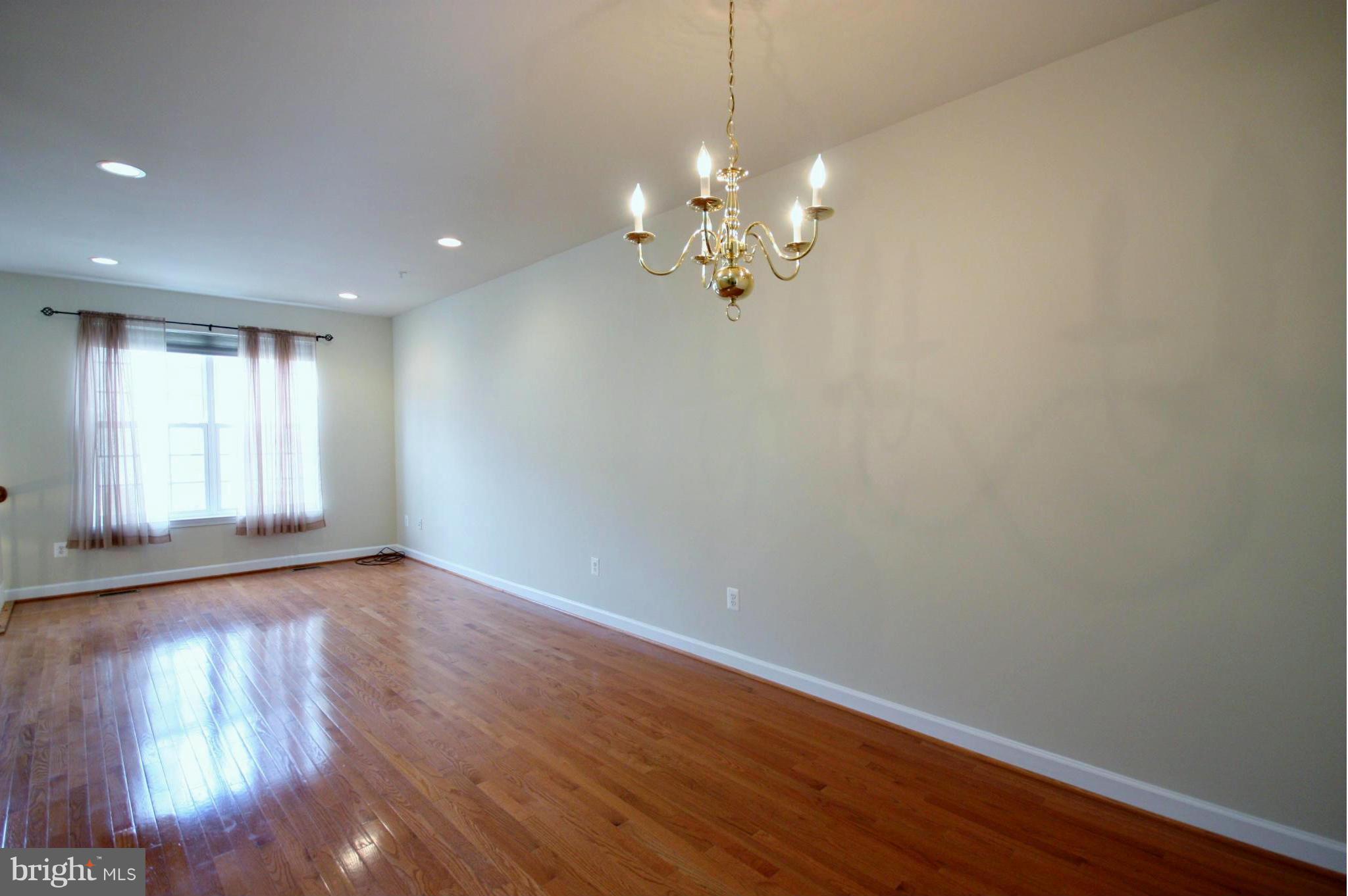 8121 Mississippi Road Laurel, MD 20724 - Photo 3 of 15 Living Room