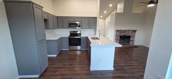 $568,900 | 1680 Michele Way, Escalon, CA 95320