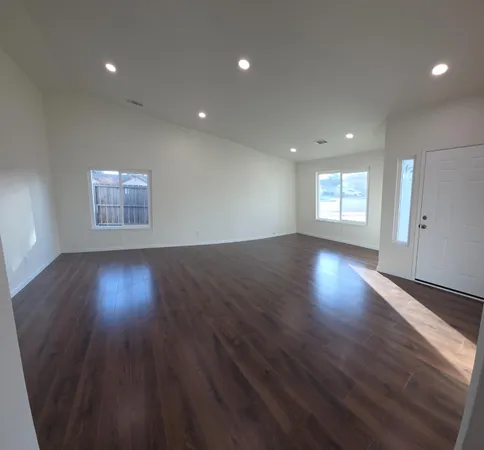 $568,900 | 1680 Michele Way, Escalon, CA 95320