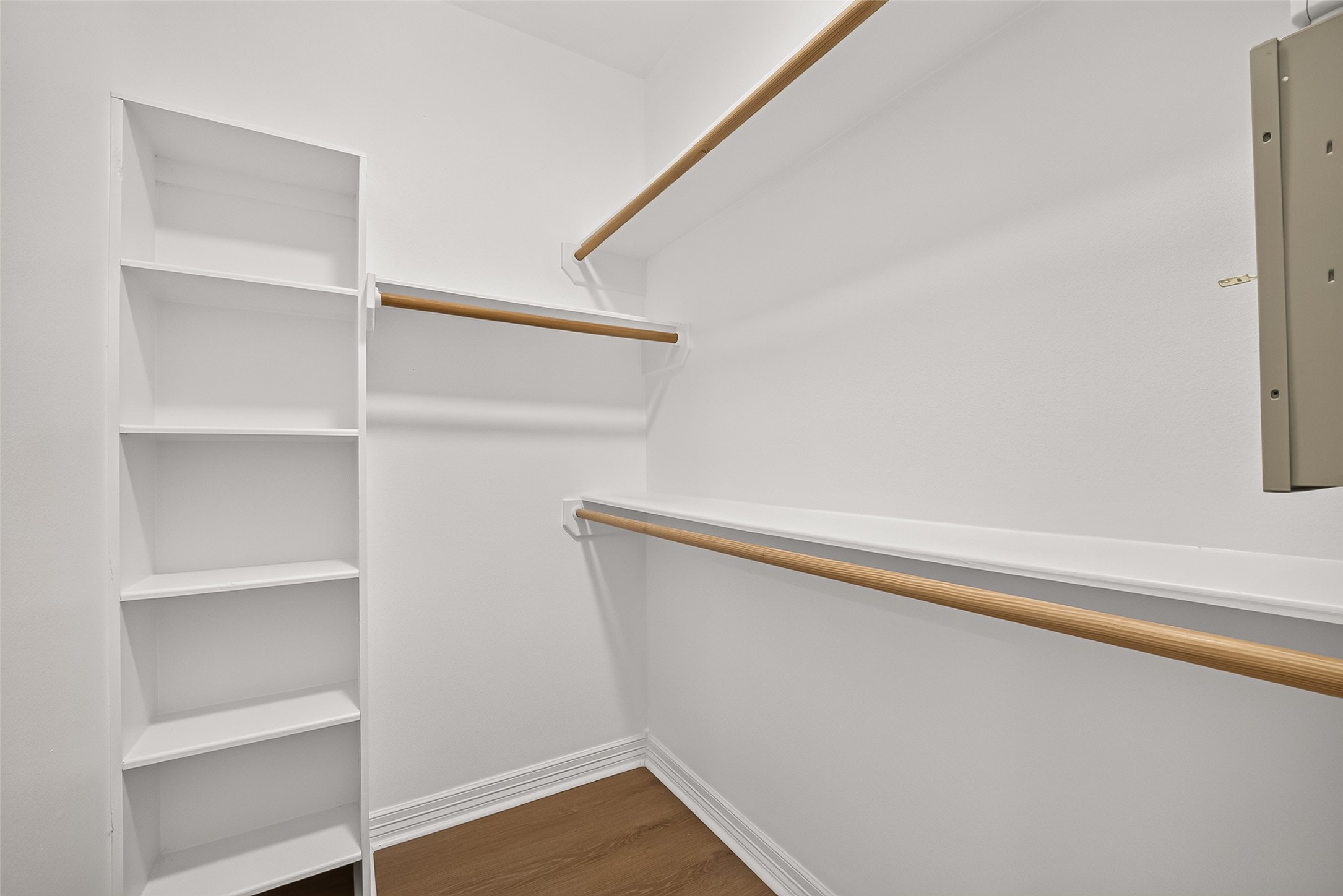 4415 Country Club View Baytown, TX 77521 - Photo 36 of 50 Walk in closet with lots of storgae