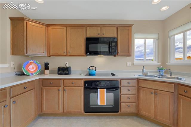 715 Diamond Rim Drive Colorado Springs, CO 80921 - Photo 9 of 24 Gallery Image 9