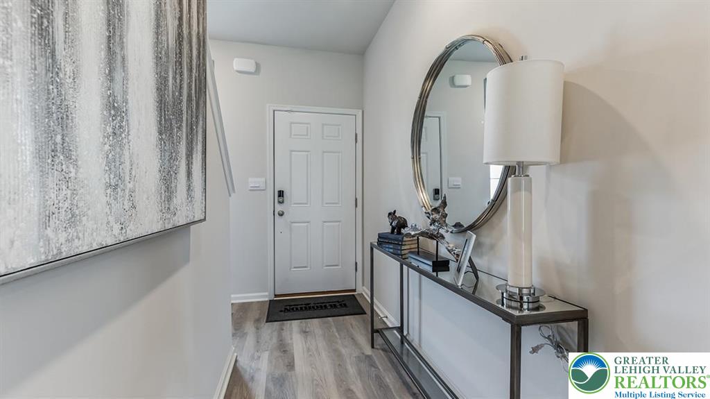 1271 Martin Road Breinigsville, PA 18031 - Photo 3 of 25