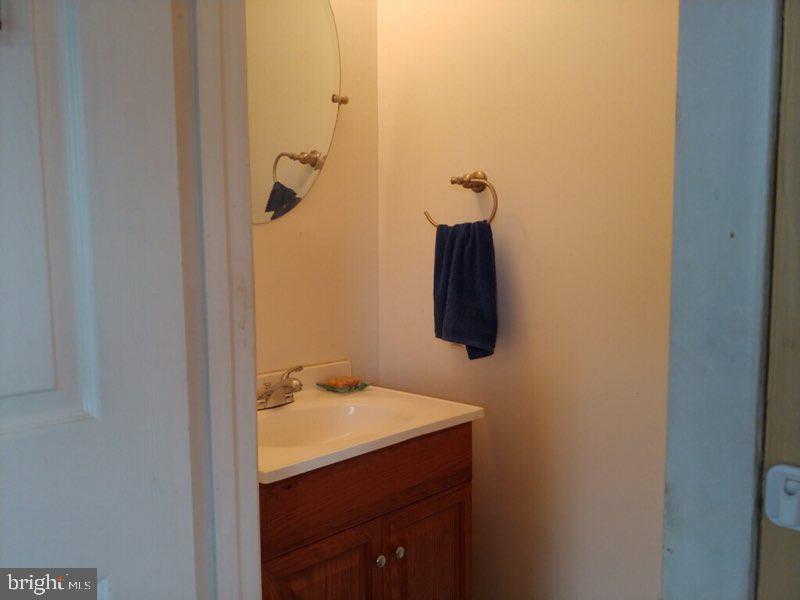 3342 Lineboro Road Manchester, MD 21102 - Photo 6 of 21