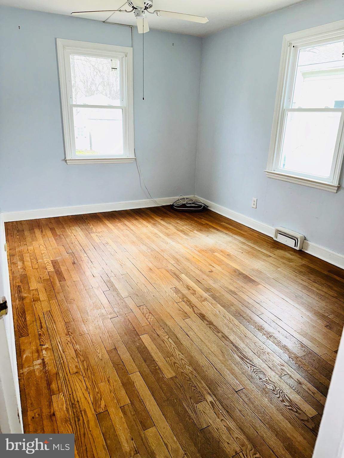 936 Martin Road Essex, MD 21221 - Photo 9 of 29 09-MainLevelRearBedroom