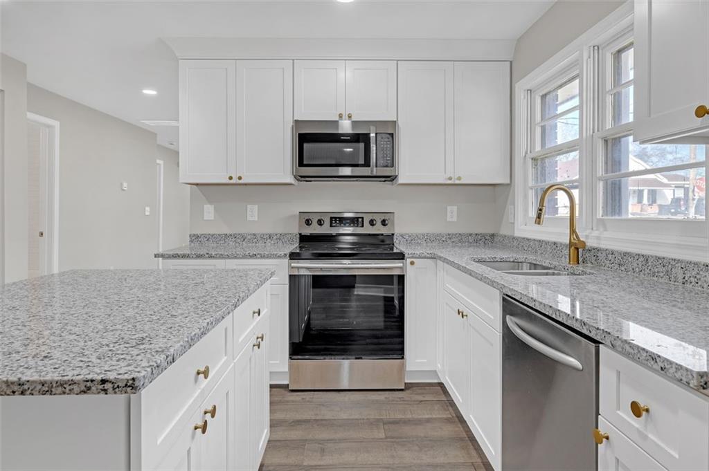 1729 Spring Street Northeast Conyers, GA 30012 - Photo 11 of 25