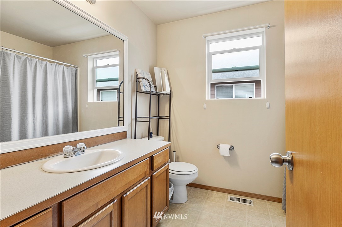 6901 41st Street East Fife, WA 98424 - Photo 11 of 16