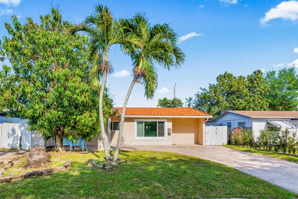 $3,500 | 1121 North 66 Terrace, Hollywood, FL 33024