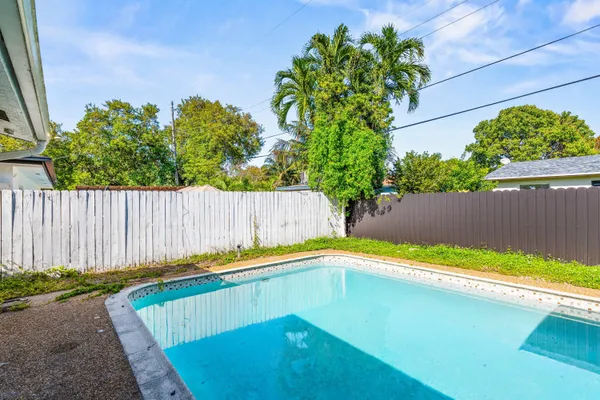 $3,500 | 1121 North 66 Terrace, Hollywood, FL 33024