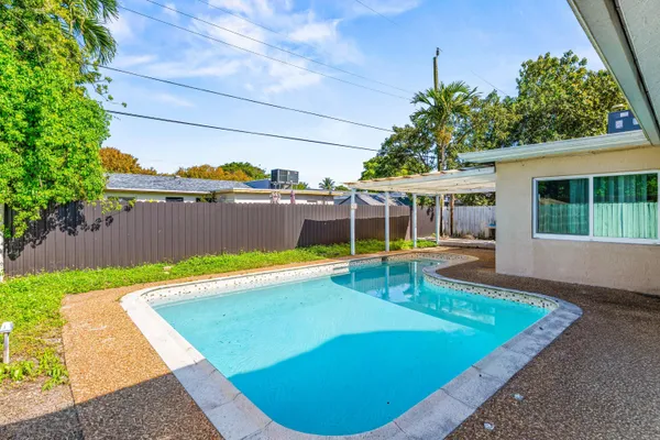 $3,500 | 1121 North 66 Terrace, Hollywood, FL 33024