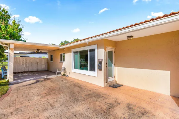 $3,500 | 1121 North 66 Terrace, Hollywood, FL 33024