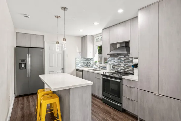 $3,500 | 1121 North 66 Terrace, Hollywood, FL 33024