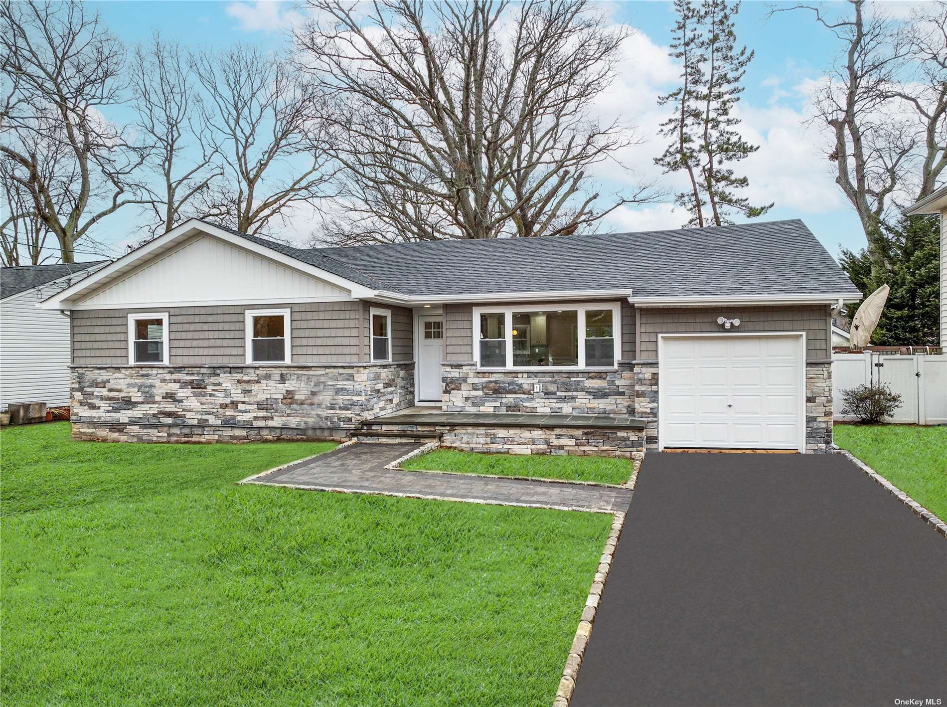 2268 Howes Street Merrick, NY 11566 - Photo 1 of 1 Gallery Image 1