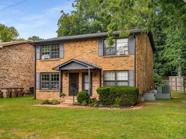 $1,900 | 4115 Rockdale Avenue, Unit B, Nashville, TN 37204