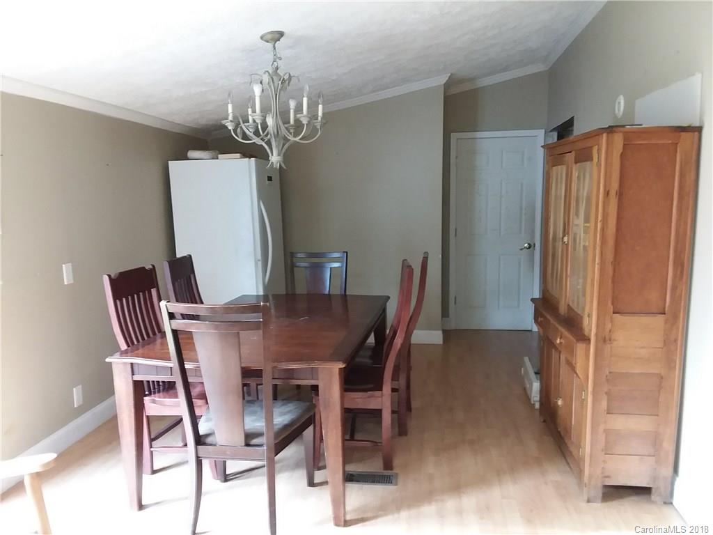 356 Gordon Road Saluda, NC 28773 - Photo 4 of 17
