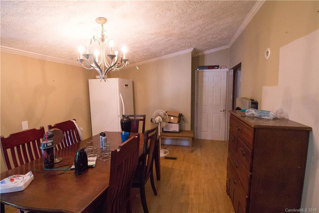 356 Gordon Road Saluda, NC 28773 - Photo 8 of 17
