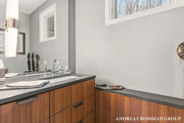 $3,000,000 | 6919 Bendemeer Drive, Fennville, MI 49408