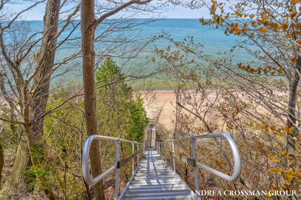 $3,000,000 | 6919 Bendemeer Drive, Fennville, MI 49408