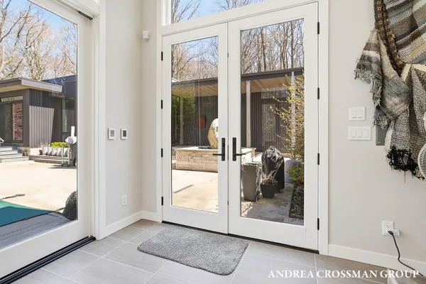 $3,000,000 | 6919 Bendemeer Drive, Fennville, MI 49408