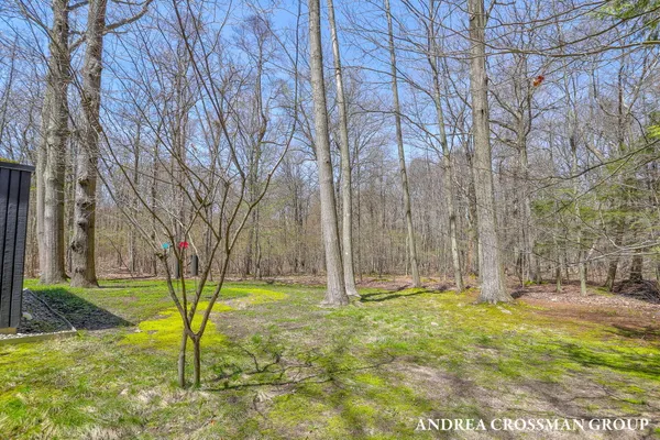 $3,000,000 | 6919 Bendemeer Drive, Fennville, MI 49408