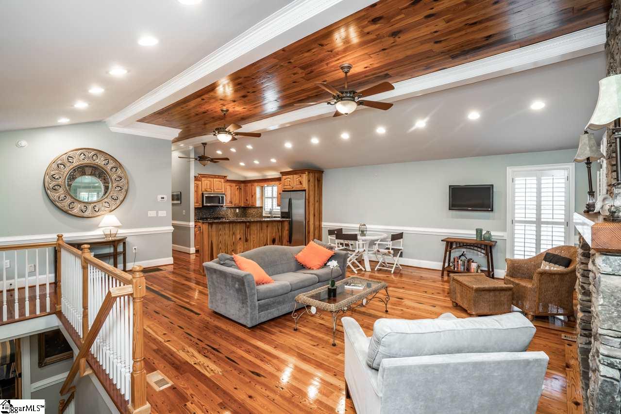 702 Brown Arrow Circle Inman, SC 29349 - Photo 3 of 27 Gallery Image 3