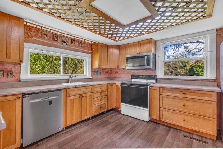 7943 Cement City Road Brooklyn, MI 49230 - Photo 5 of 43 5