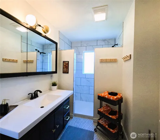 $725,000 | 238 Castle Avenue, Winthrop, WA 98862