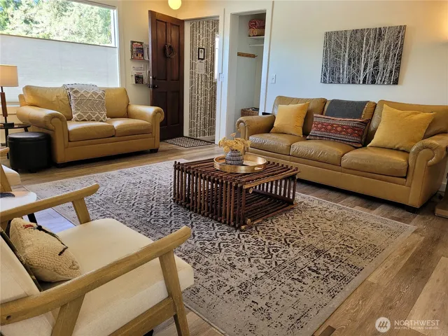 $725,000 | 238 Castle Avenue, Winthrop, WA 98862