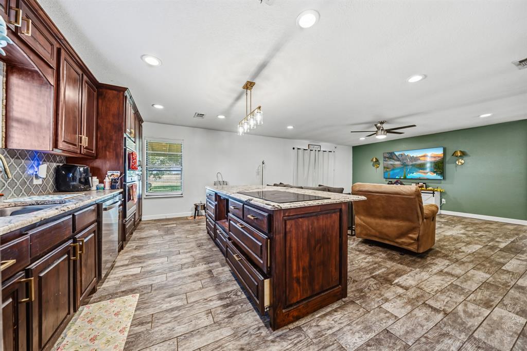 141 Swan Waco, TX 76708 - Photo 19 of 35 Gallery Image 19