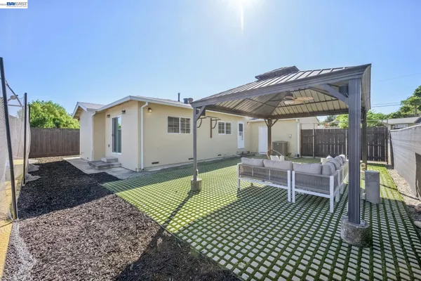 $1,250,000 | 21132 Tyee Court, Castro Valley, CA 94546