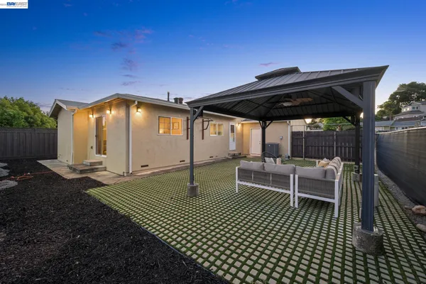 $1,250,000 | 21132 Tyee Court, Castro Valley, CA 94546