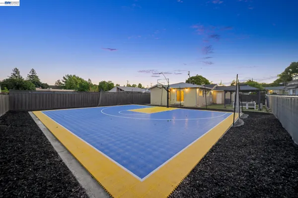 $1,250,000 | 21132 Tyee Court, Castro Valley, CA 94546